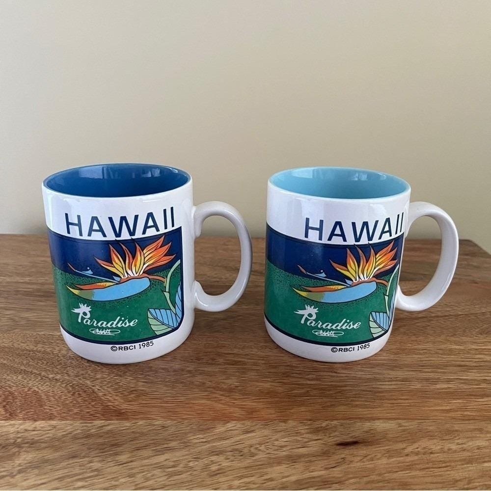 Vintage Hawaii Mugs Set of 2 Ceramic Bird of Paradise Hilo Hattie 1985 Tropical